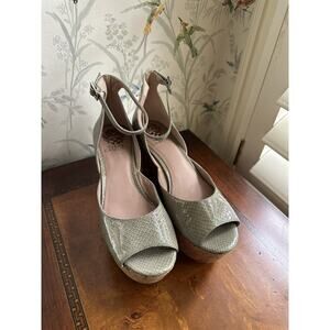 Vince Camuto Tatchen Leather Ankle Strap Platform Wedges Snake Print Sz 7 $135
